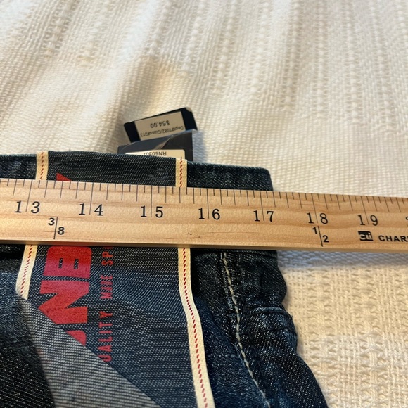 #3333. UnionBay Straight Jeans Slightly Distressed. Size 32X32 NWT - Picture 7 of 13
